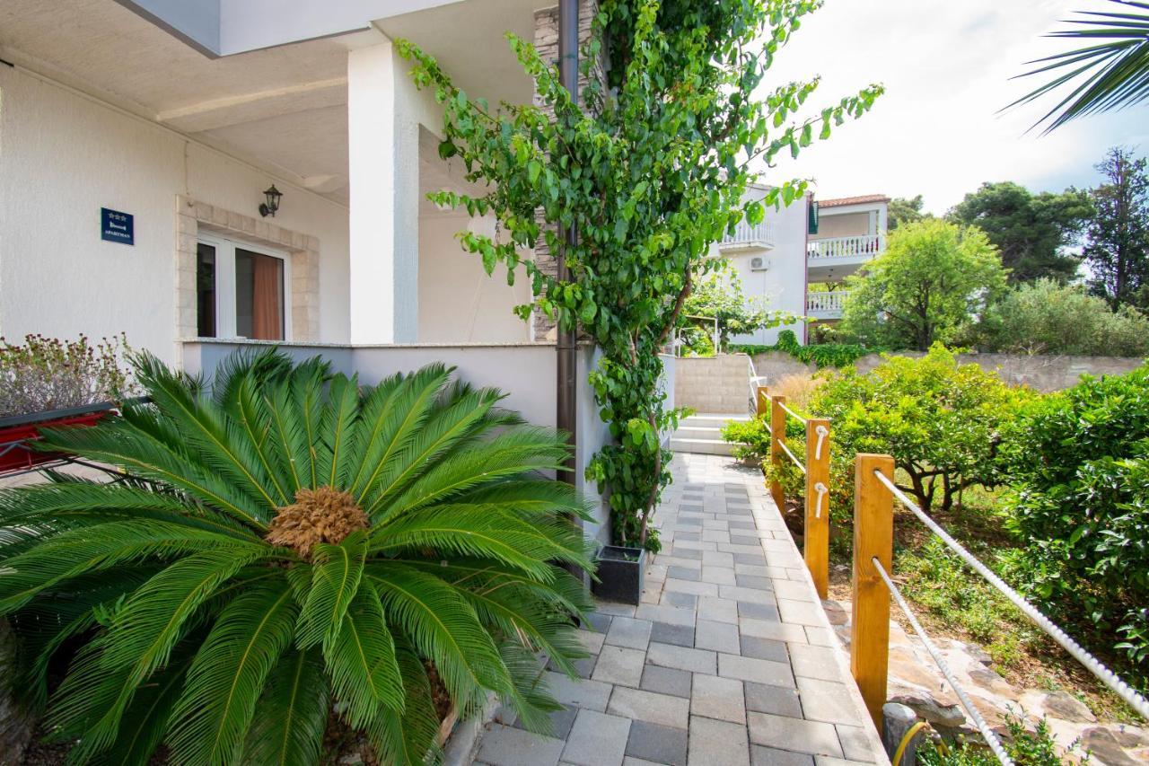 Apartments Alisa Brodarica  Kültér fotó